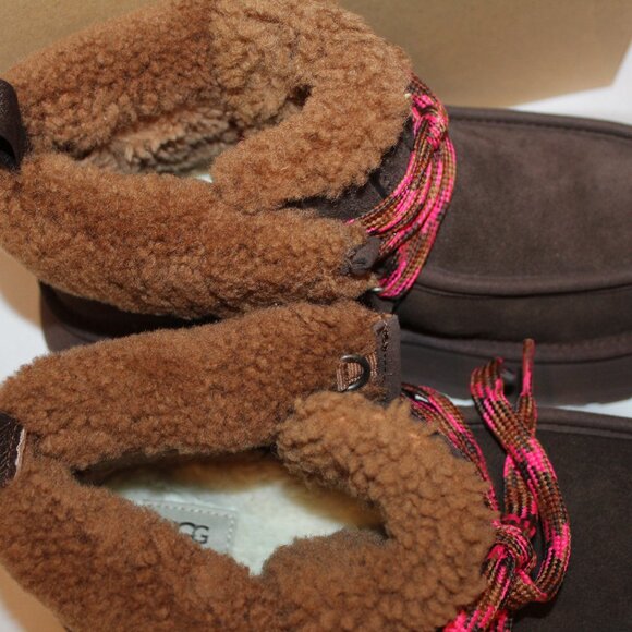 NIB UGG WOMEN'S FUNKARRA PLATFORM SUEDE SHEARLING LINED ANKLE BOOTS - Picture 4 of 7